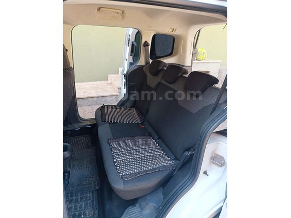OTOMOBİL RUHSATLI DÜŞÜK KM COURİER