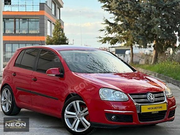 NEON MOTORS'DAN 2006 MODEL 1.6 GOLF EMSALSİZ TEMİZLİK