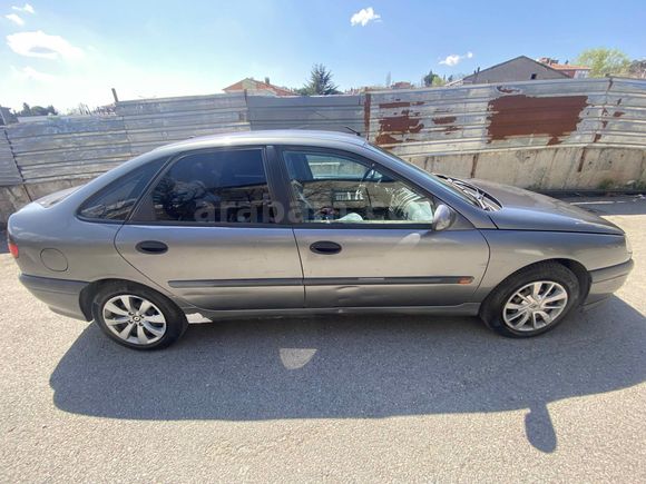 Sahibinden Renault Laguna 2.0 RXE 1996 Model 