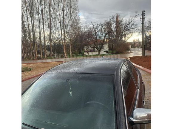Sahibinden Volkswagen Passat 1.8 Trendline 2000 model olup yağ yakma duman atma kesinlikle yoktur peugeot 206 1.4 lerle takas olur benzin LPG olan