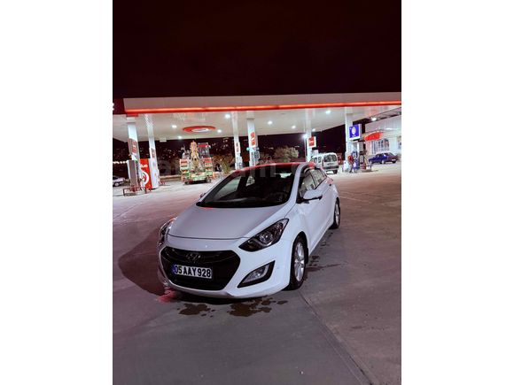 Sahibinden Hyundai i30 1.6 CRDi Elite 2012 Model 