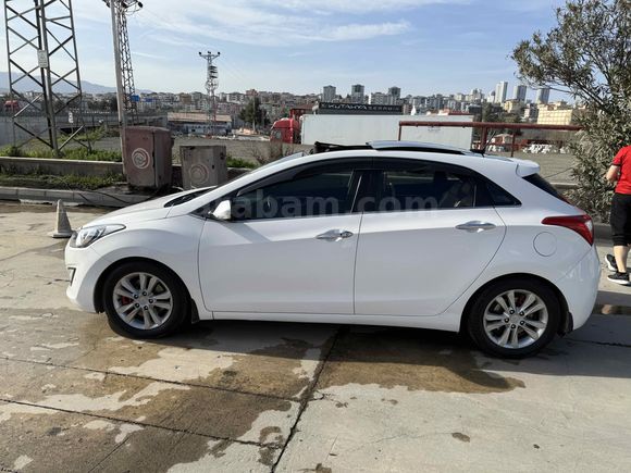 Sahibinden Hyundai i30 1.6 CRDi Elite 2012 Model 