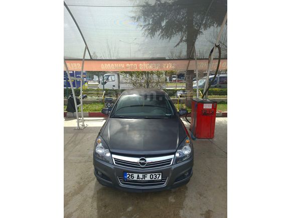 ASTRA H 2011 OTOMATİK MAKYAJLI KASA İÇİNDE SİGARA DAHİ İÇİLMEMİŞ