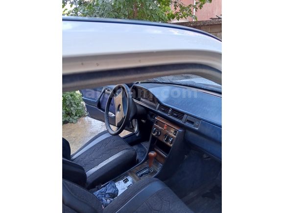 Sahibinden Mercedes - Benz 250 D 1986 Model