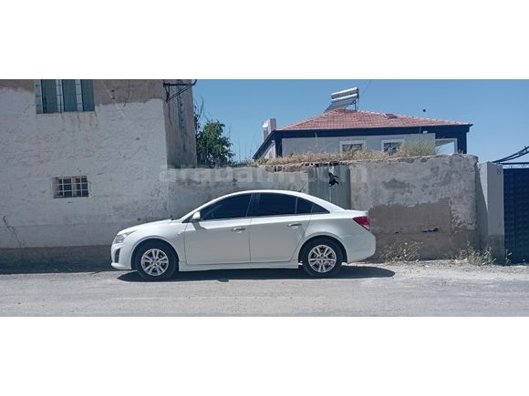 Sahibinden Chevrolet Cruze 1.6 LT 2013 Model İstanbul 194.700 km Beyaz