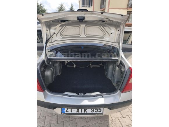 2005 model klimalı Renault Clio symboll