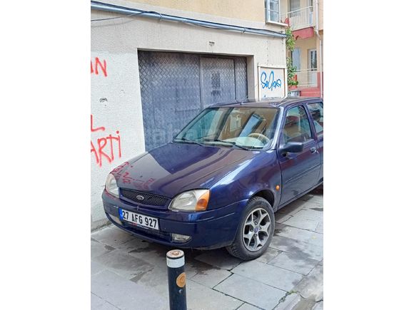 Sahibinden Ford Fiesta 1.25 Ghia 2000 Model