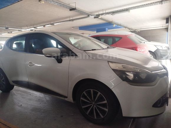 Sahibinden Renault Clio 1.2 Joy 2015 Model