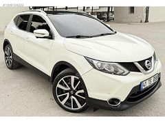 BAKIMLI 2015 NİSAN QASHQAI EN DOLU PAKETİ DİZEL OTOMATİK 205 KM.