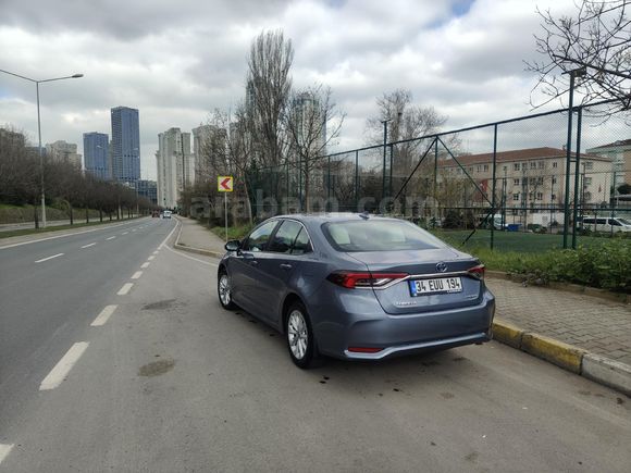 Sahibinden Toyota Corolla 1.8 Hybrid Dream 2021 Model