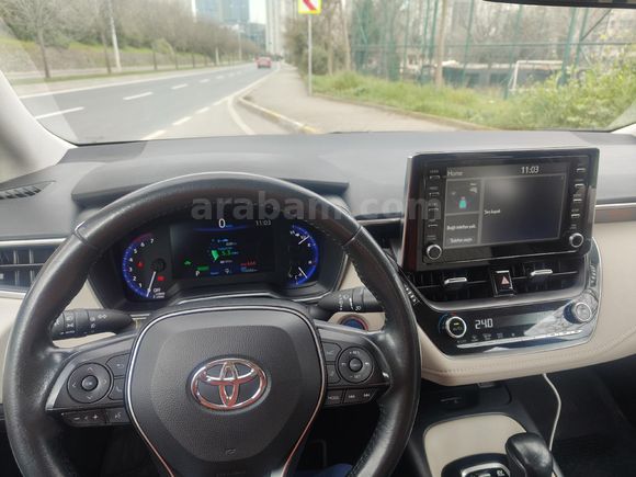 Sahibinden Toyota Corolla 1.8 Hybrid Dream 2021 Model