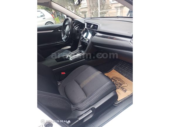 Sahibinden Yetkili servis bakımlı-Tramersiz- Honda Civic 1.6i VTEC ECO Elegance 2019 Model