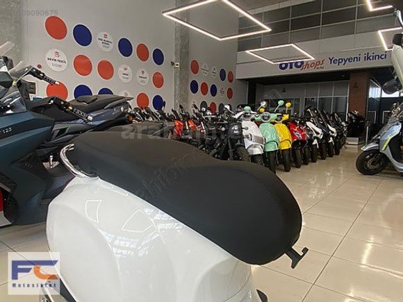 2024 VESPA PRİMAVERA 125 K.KARTINA VADE FARKSIZ TAKSİT İMKANI