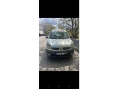 Sahibinden Renault Kangoo Multix 1.5 dCi Authentique 2004 Model