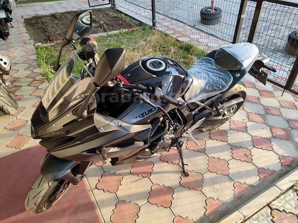 Sahibinden Suzuki GSX 8R Edremit HİÇ BİNİLMEDİ!!!