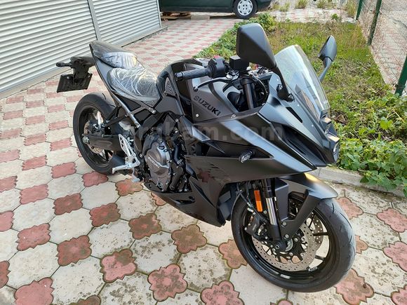 Sahibinden Suzuki GSX 8R Edremit HİÇ BİNİLMEDİ!!!