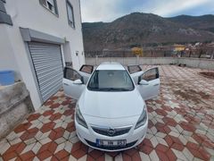 Sahibinden Opel Astra 1.4 T Cosmo 2011 Model Erzurum 170.000 km Beyaz