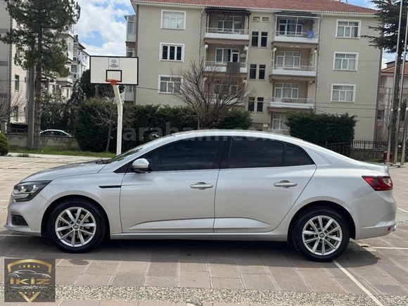 DEĞİŞENSİZ HASAR KAYITSIZ BAKIMLI MEGANE OTOMATİK