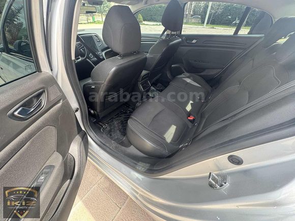 DEĞİŞENSİZ HASAR KAYITSIZ BAKIMLI MEGANE OTOMATİK