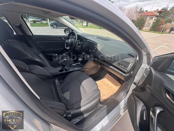DEĞİŞENSİZ HASAR KAYITSIZ BAKIMLI MEGANE OTOMATİK