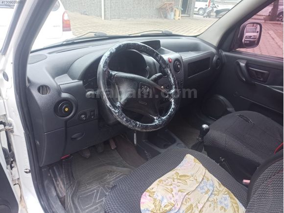 2006 PEUGEOT PARTNER 1.9 D KLİMALİ CİFT SURGU TEK KAPAK