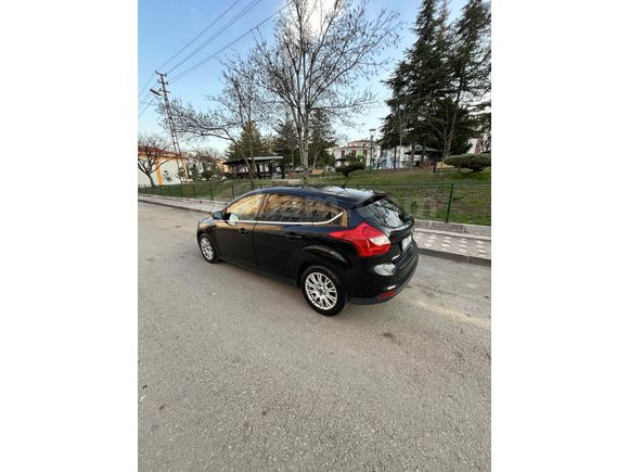 Sahibinden Ford Focus 1.6 TDCi Titanium 2012 Model Ankara 225.000 km Siyah