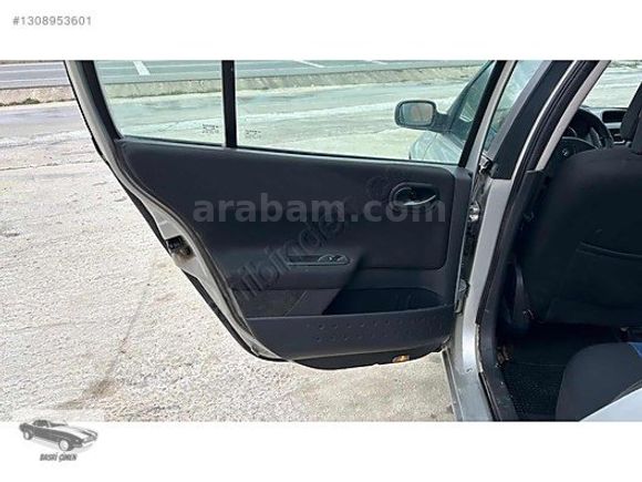 2005 Megane sedan 1.5dci dynamique. Değişensiz.(420.000kmde)
