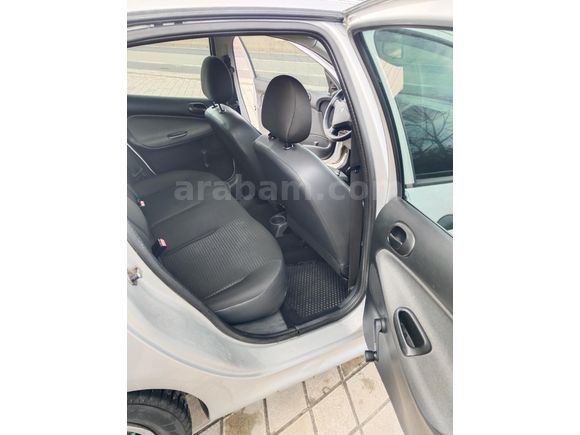 Sahibinden Peugeot 206+ 1.4 benzin lpg Comfort 2010 Model  158 bin km