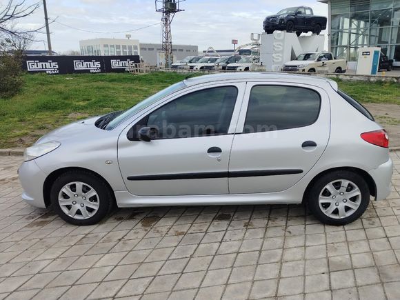 Sahibinden Peugeot 206+ 1.4 benzin lpg Comfort 2010 Model  158 bin km