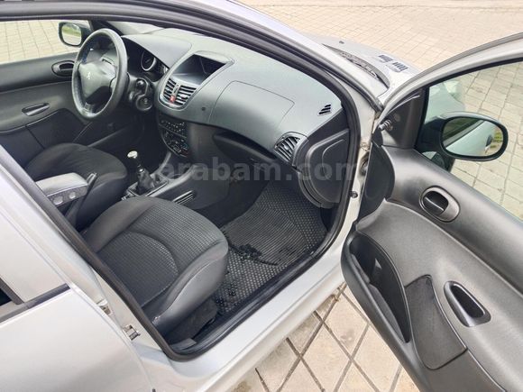Sahibinden Peugeot 206+ 1.4 benzin lpg Comfort 2010 Model  158 bin km