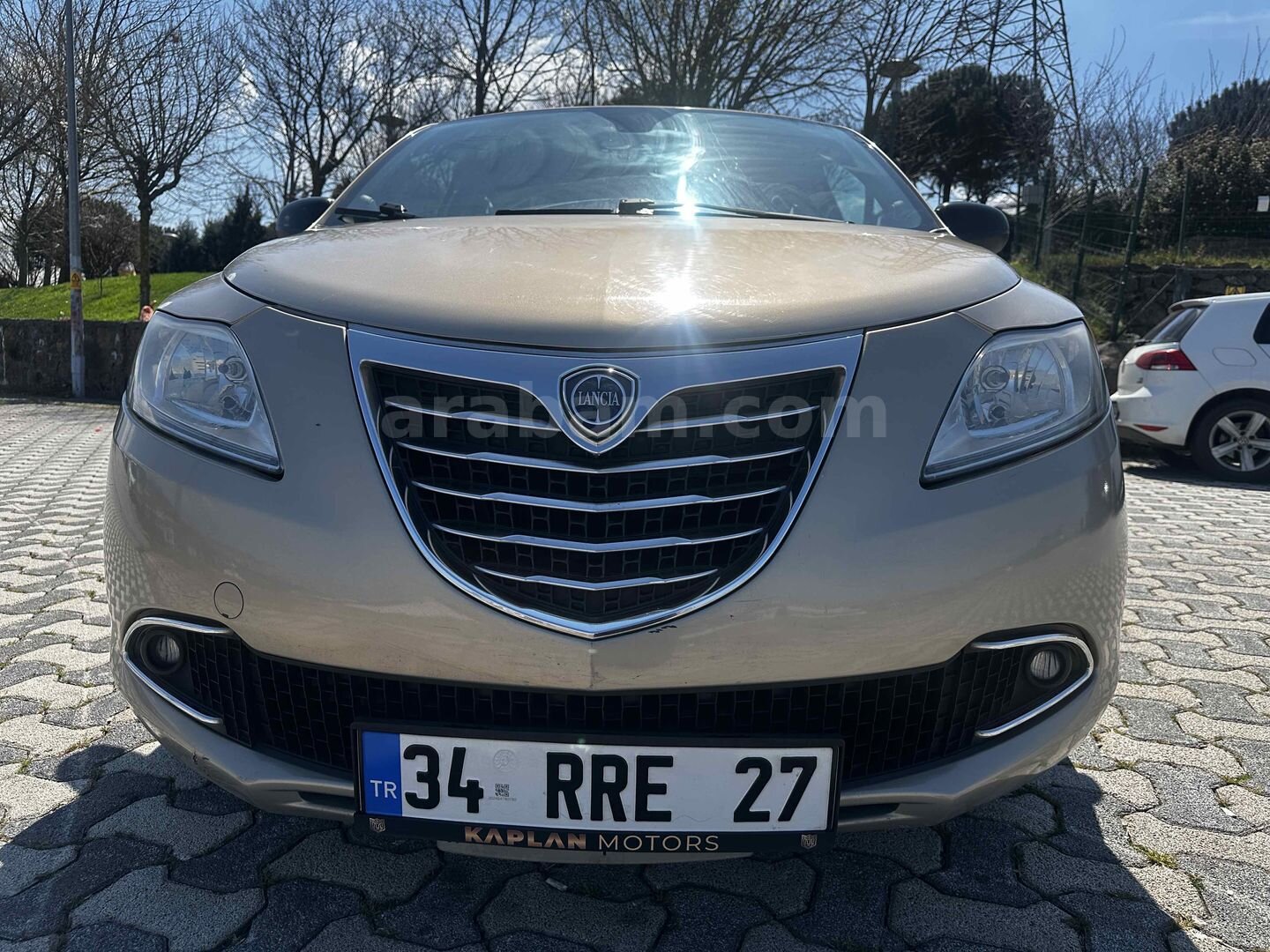 Sahibinden Lancia Ypsilon 1.3 Mjet 2013 Model İstanbul 208.000 km Bej 2