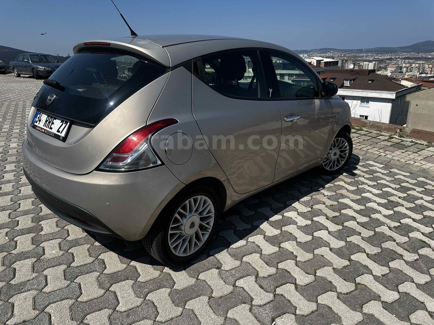 Sahibinden Lancia Ypsilon 1.3 Mjet 2013 Model İstanbul 208.000 km Bej 5