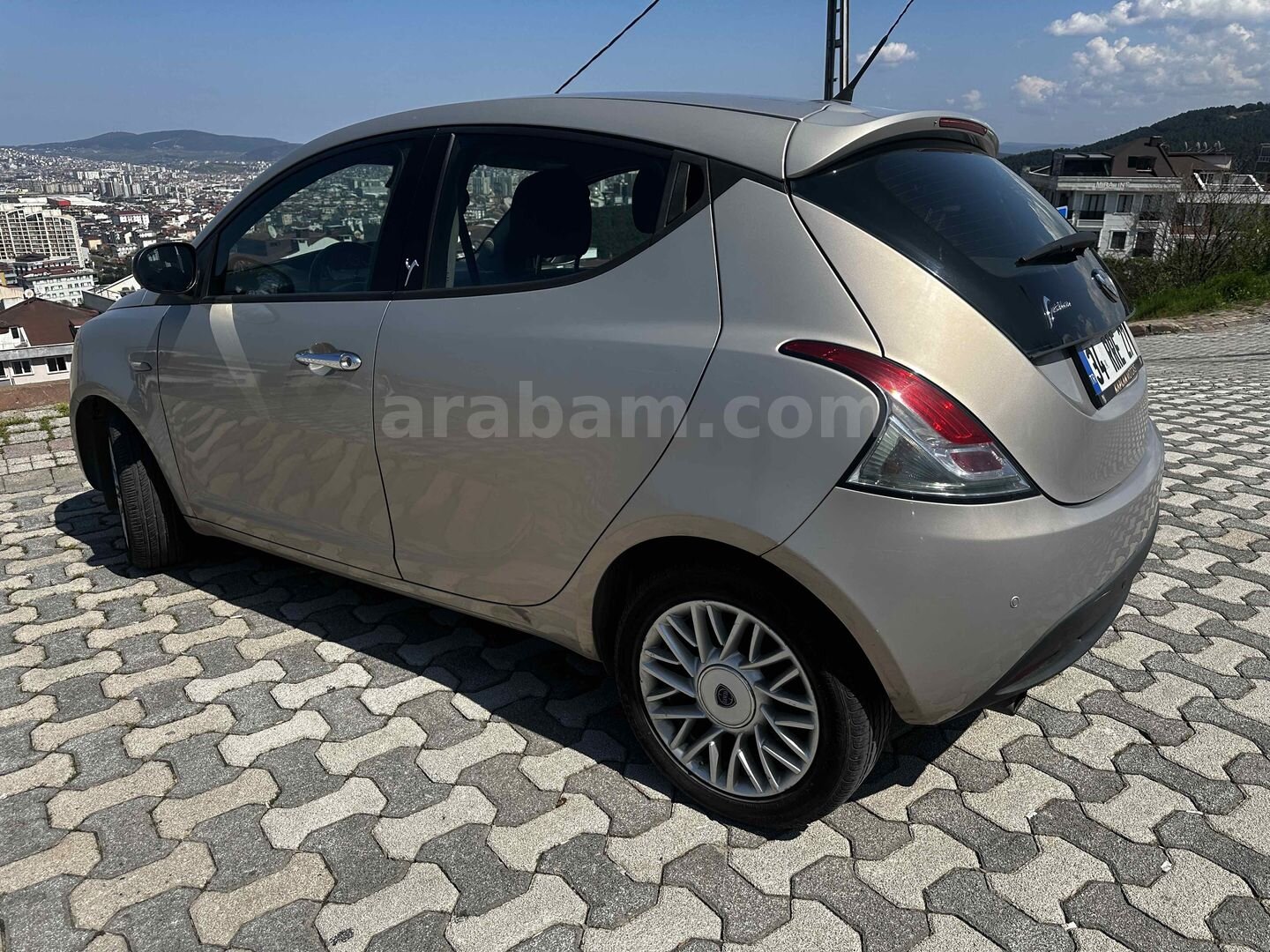 Sahibinden Lancia Ypsilon 1.3 Mjet 2013 Model İstanbul 208.000 km Bej 6