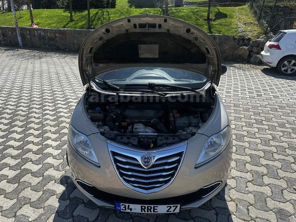 2013 Lancia Ypsilon 1.3 Multijet 95 HP FULL + MASRAFSIZ + BAKIMLI + BLUETOOTH