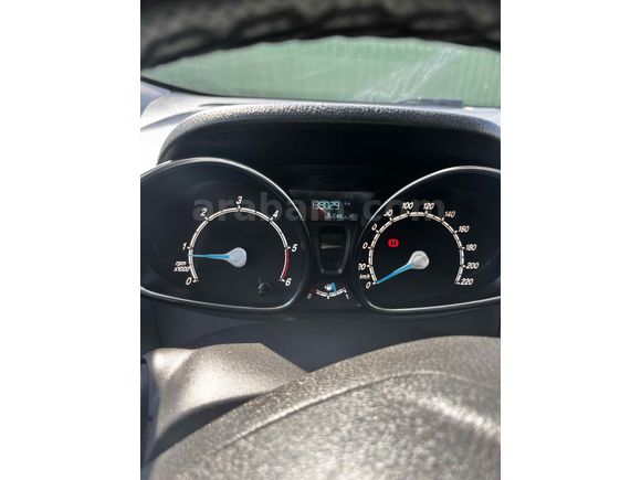 Sahibinden Ford Tourneo Courier 1.6 TDCi Titanium 2017 Model 