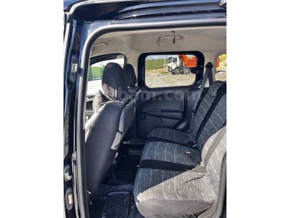 Sahibinden Ford Tourneo Courier 1.6 TDCi Titanium 2017 Model 