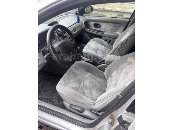 Sahibinden Renault Laguna 1.8 RXE 1999 Model