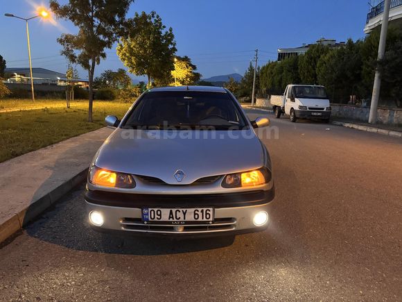 Sahibinden Renault Laguna 1.8 RXE 1999 Model