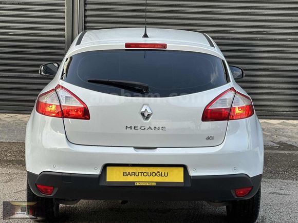 BARUTCUOĞLU_HATASIZ BOYASIZ MEGANE3 DİZEL 210 BİN KM KUSURSZ
