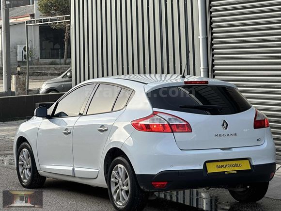 BARUTCUOĞLU_HATASIZ BOYASIZ MEGANE3 DİZEL 210 BİN KM KUSURSZ