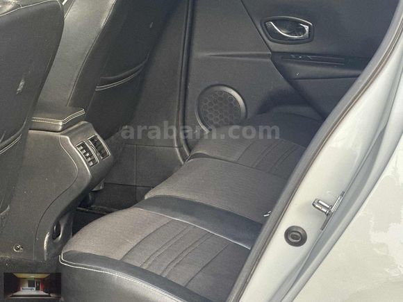 BARUTCUOĞLU_HATASIZ BOYASIZ MEGANE3 DİZEL 210 BİN KM KUSURSZ