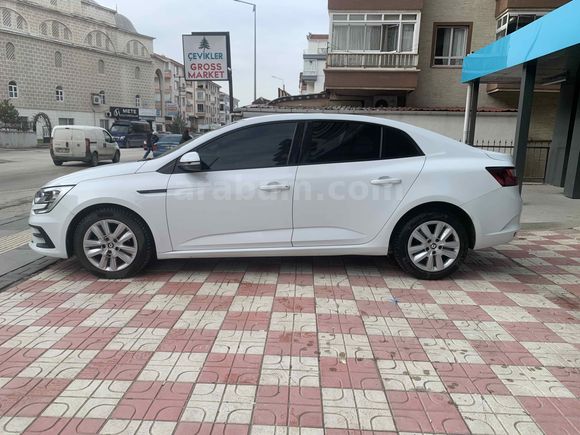 Sahibinden Renault Megane 1.5 Blue DCI Joy 2021 Model