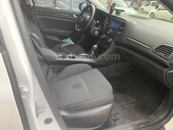 Sahibinden Renault Megane 1.5 Blue DCI Joy 2021 Model