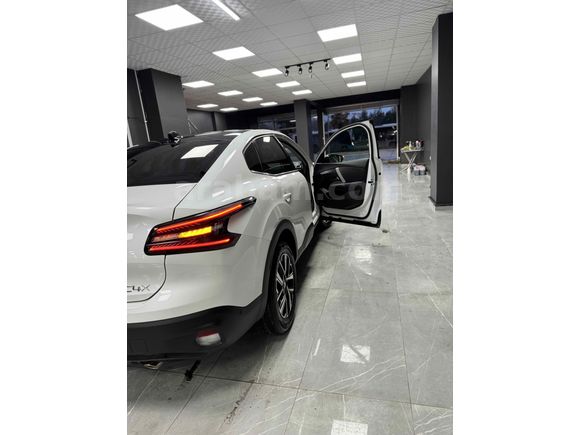 Sahibinden Citroen C4 X 1.2 PureTech Shine 2024 Model 