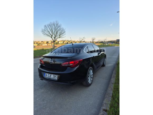 Sahibinden Opel Astra 1.4 T Sport 2019 Model  97.000 km Siyah