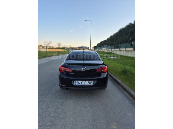 Sahibinden Opel Astra 1.4 T Sport 2019 Model  97.000 km Siyah