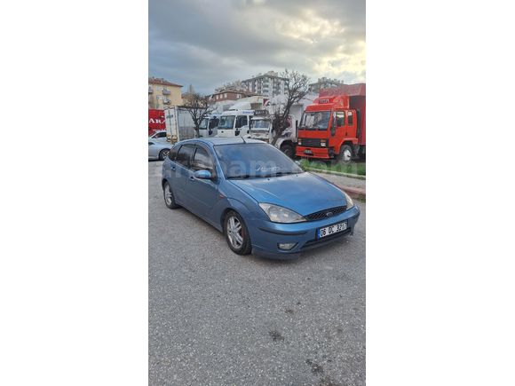 Sahibinden Ford Focus 1.6 Ghia 2003 Model