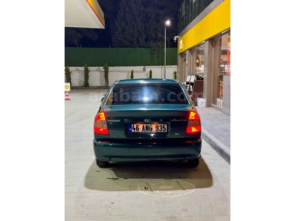  Hyundai Accent 