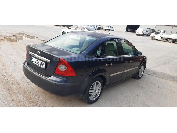 Sahibinden Ford Focus 1.6 Ghia 2006 Model