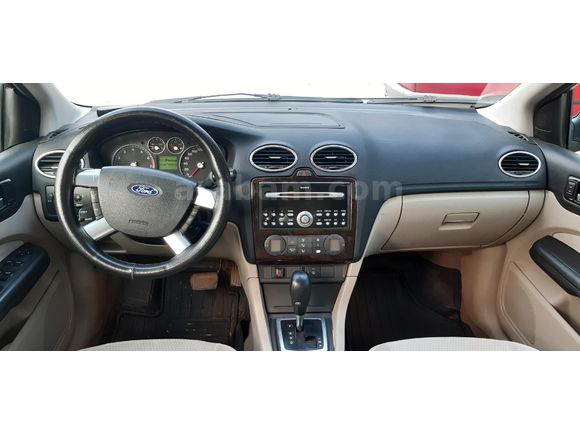 Sahibinden Ford Focus 1.6 Ghia 2006 Model